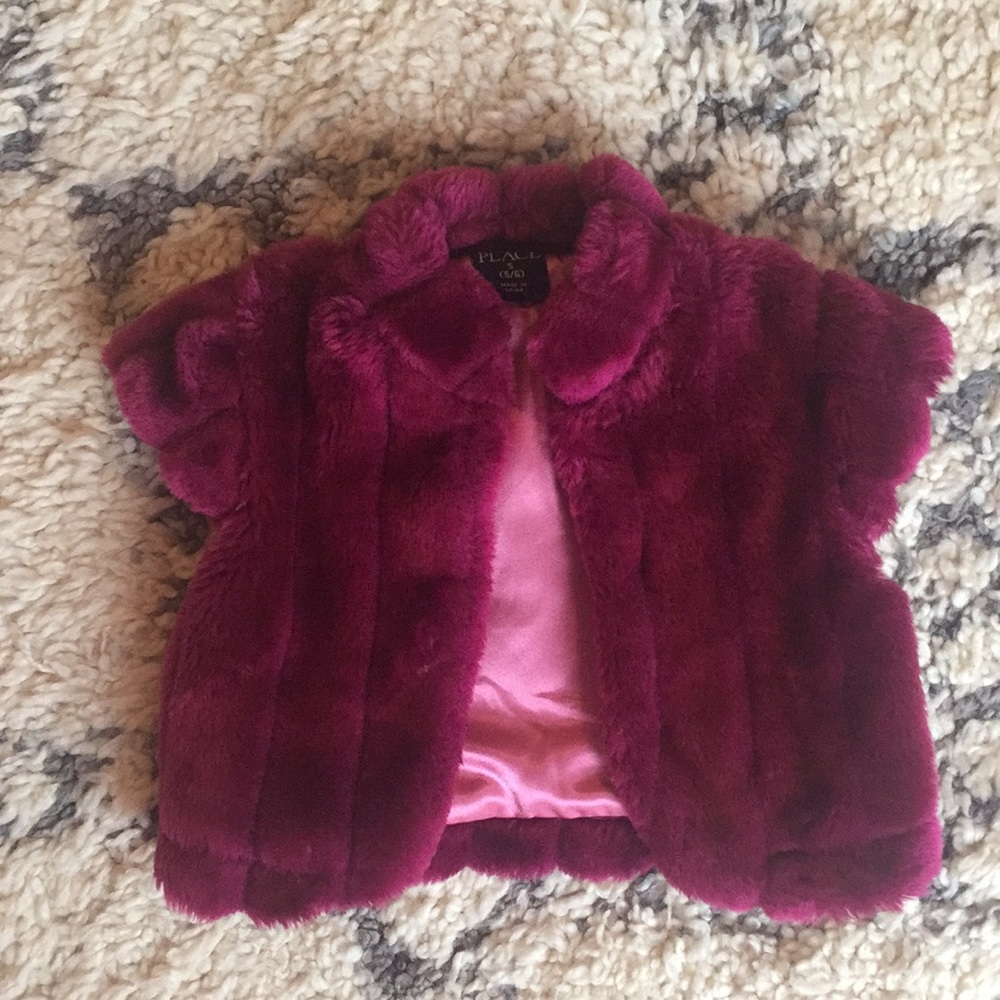 Fuschia fur vest girls size 5/6